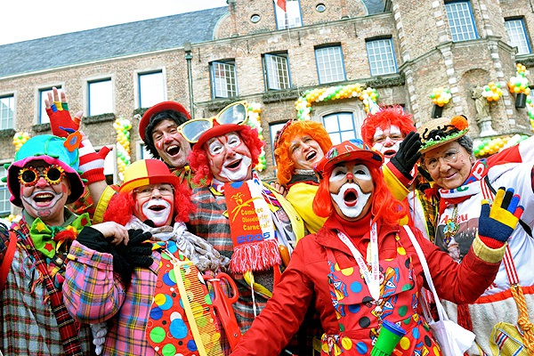 Doc Dao Le Hoi Hoa Trang 5000 Nam Tuoi O Duc 1 1