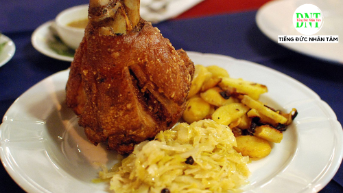 Đặc Trưng Về ẩm Thực Đức Giò Heo ăn Kèm Bắp Cải Chua