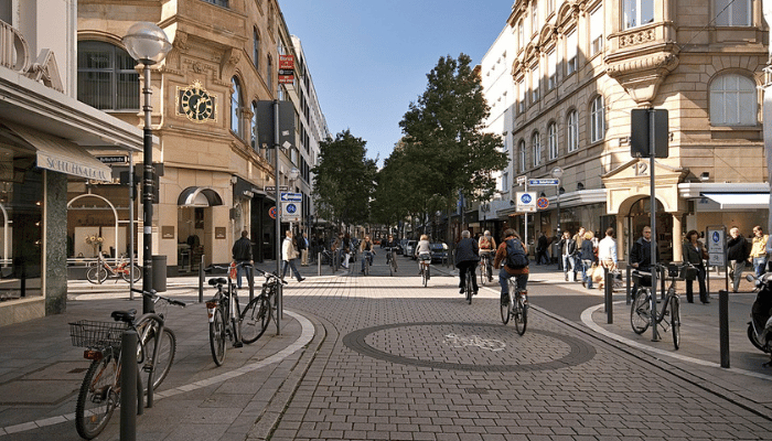 ĐỨC VÀ VIỆT NAM CÓ GÌ KHÁC BIỆT